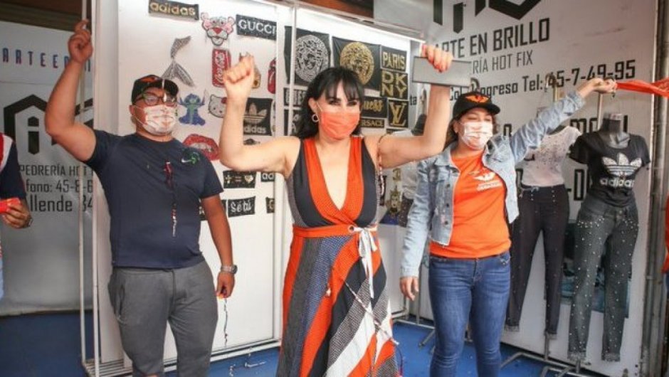 Alma Rosa Barragán Santiago fue asesinada a tiros cuando realizaba un acto de campaña. 