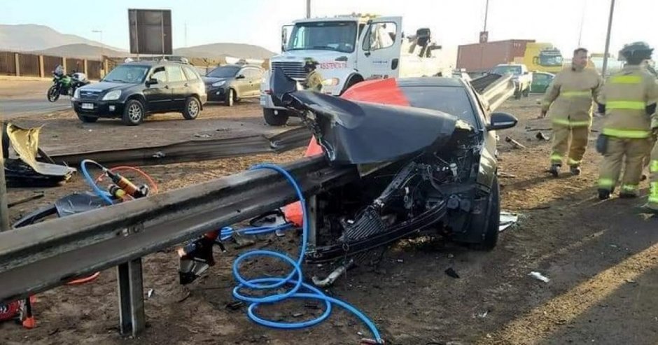 Vehículo involucrado en el accidente de Alto Hospicio. Imagen: Twitter de @Luisvil71